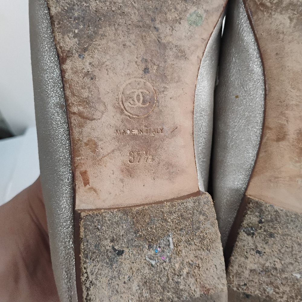 Chanel Flats metallic leather iconic shoes - Picture 16 of 16